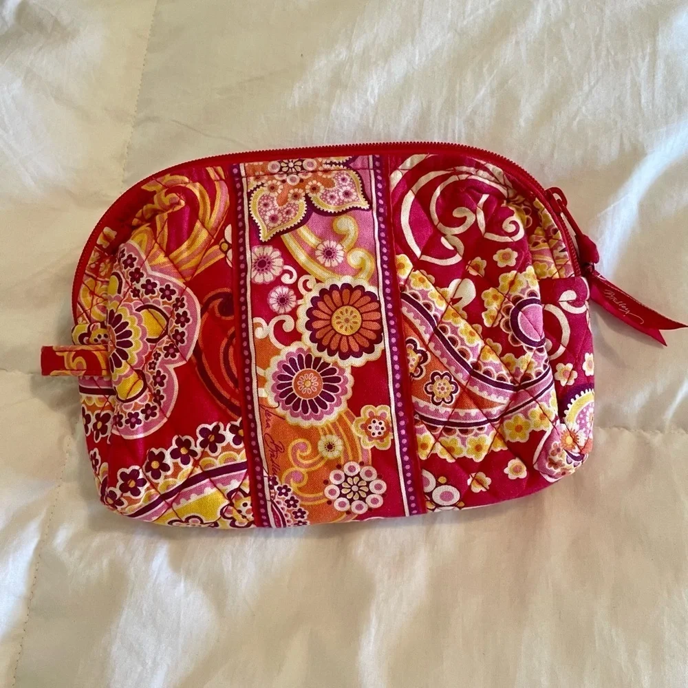 Vera Bradley Makeup Case, Red & Yellow Retired Paisley Print, Vinyl Line…